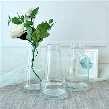 אגרטל פרחים מזכוכית שקוף